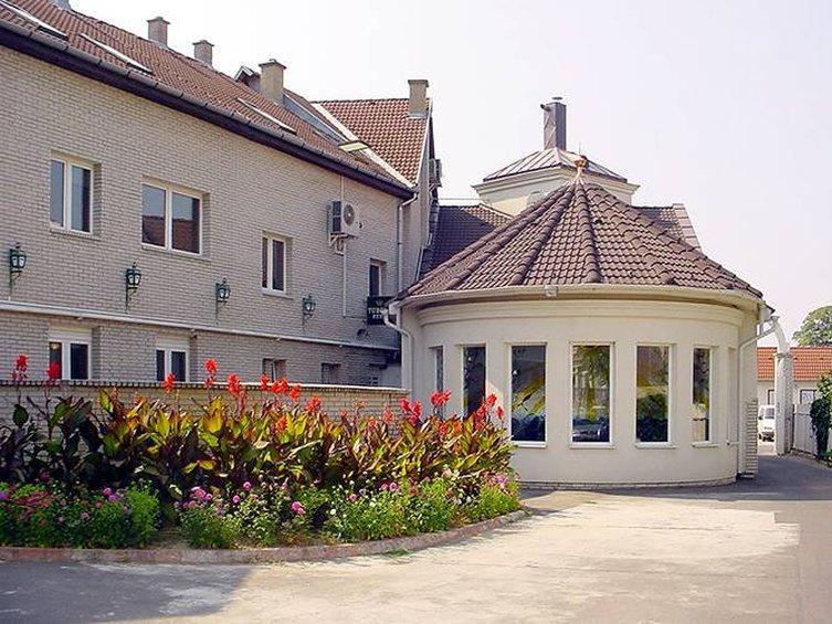 Hotel Central Nyiregyhaza Bagian luar foto